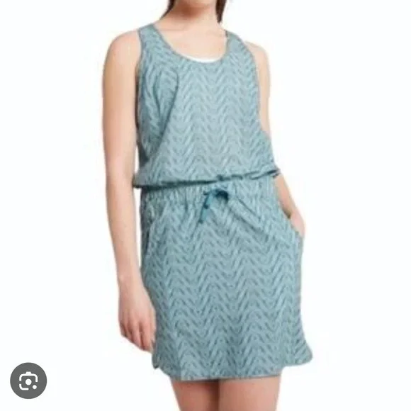 Patagonia Fleetwith Dress Women's‎ Medium Athletic Hiking Outdoor Green Pockets - Picture 14 of 14